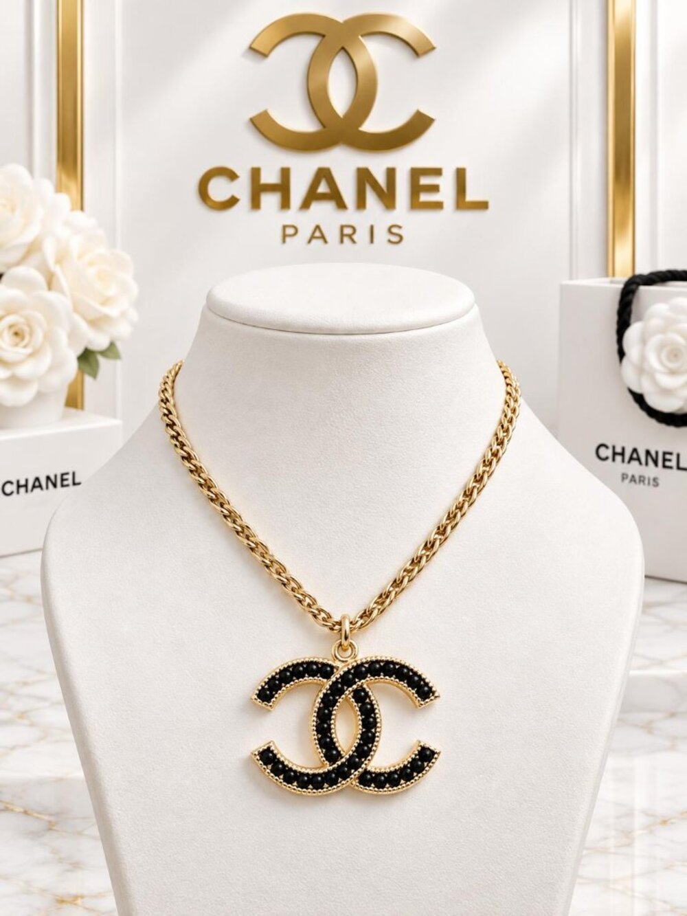 Authentic Chanel CC Black Enamel Gold Tone Pendant Necklace Classic Jewelry